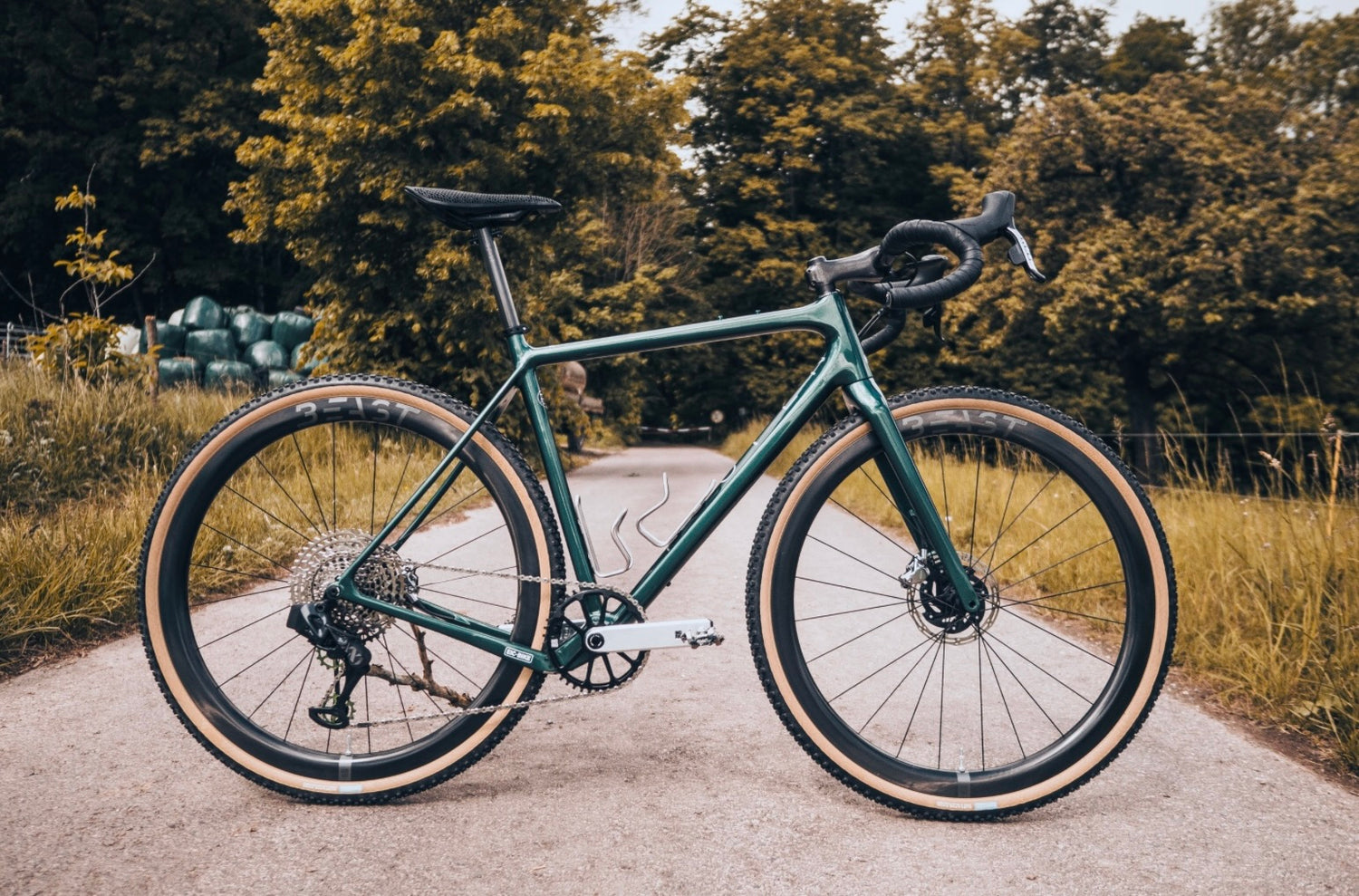 gravel bike open wide OPEN WI.DE
