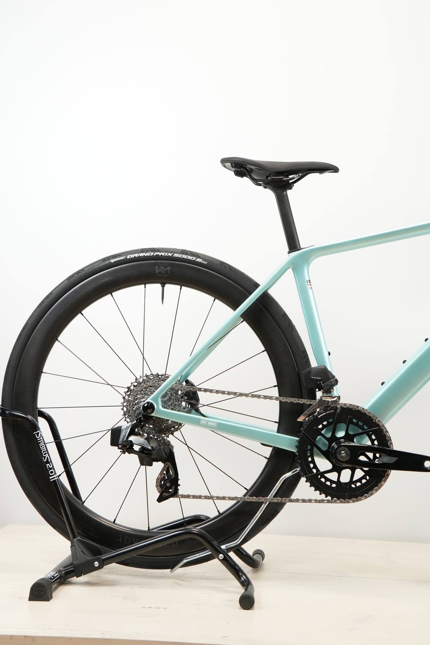 AVONA Velum Rival AXS