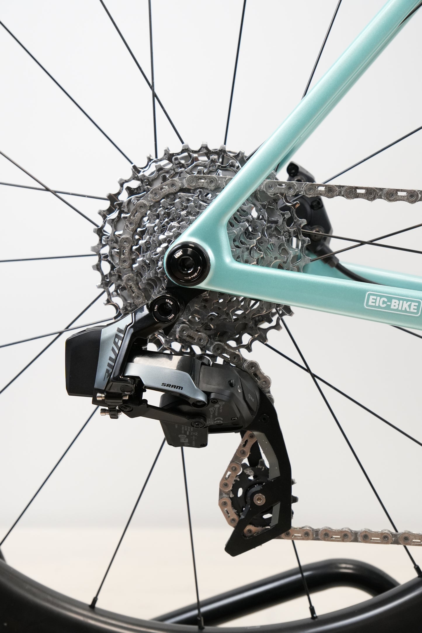 AVONA Velum Rival AXS