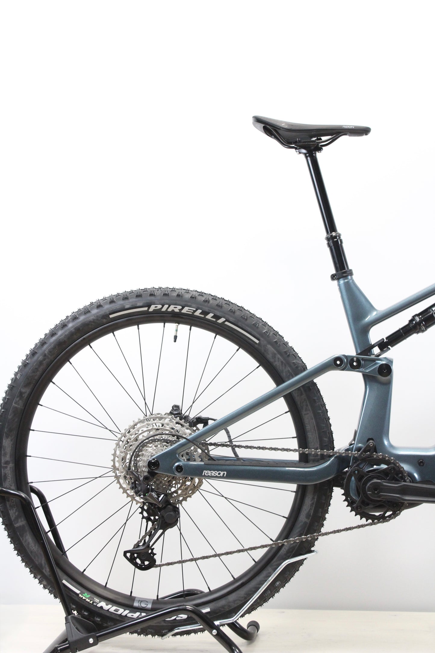 Megamo Reason AIR CRB 10