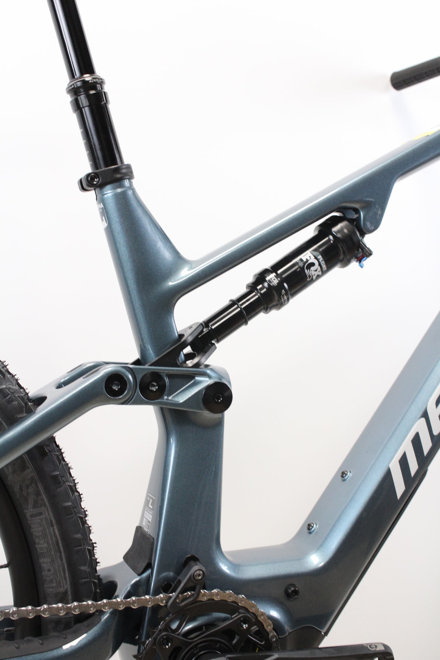 Megamo Reason AIR CRB 10