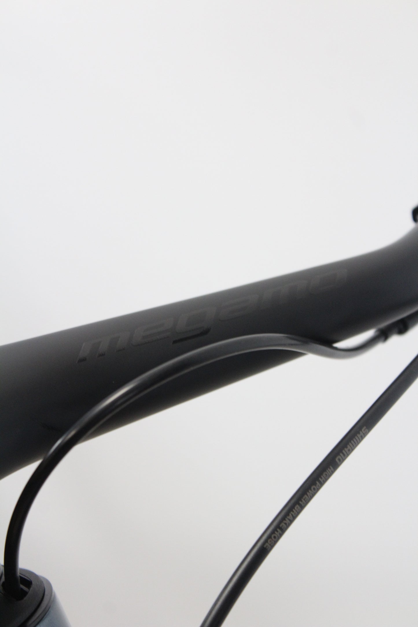 Megamo Reason AIR CRB 10